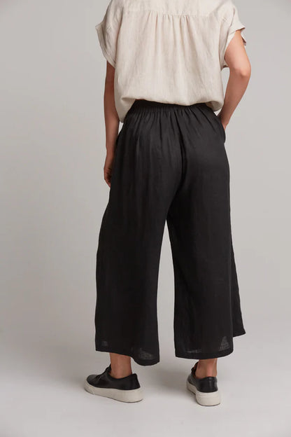 Studio Linen Crop Pant - Black